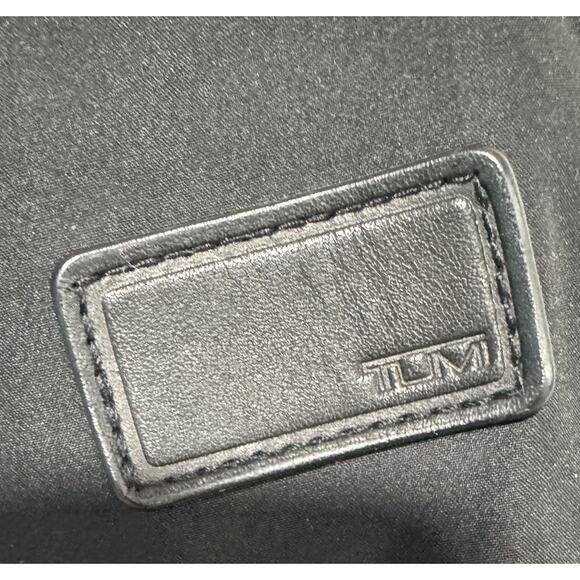 TUMI Tech Performance Field Jacket Utility Parka Anorak Winter Insulated Size M - Picture 4 of 7